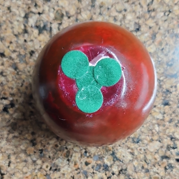 Elegant Wooden Apple Decor - Vintage - Picture 6 of 7